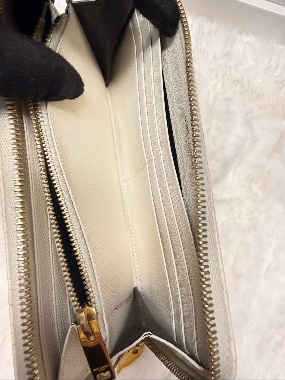 YVES SAINT LAURENT YSL White Chevron Zip Around Full Wallet - Picture 9 of 15
